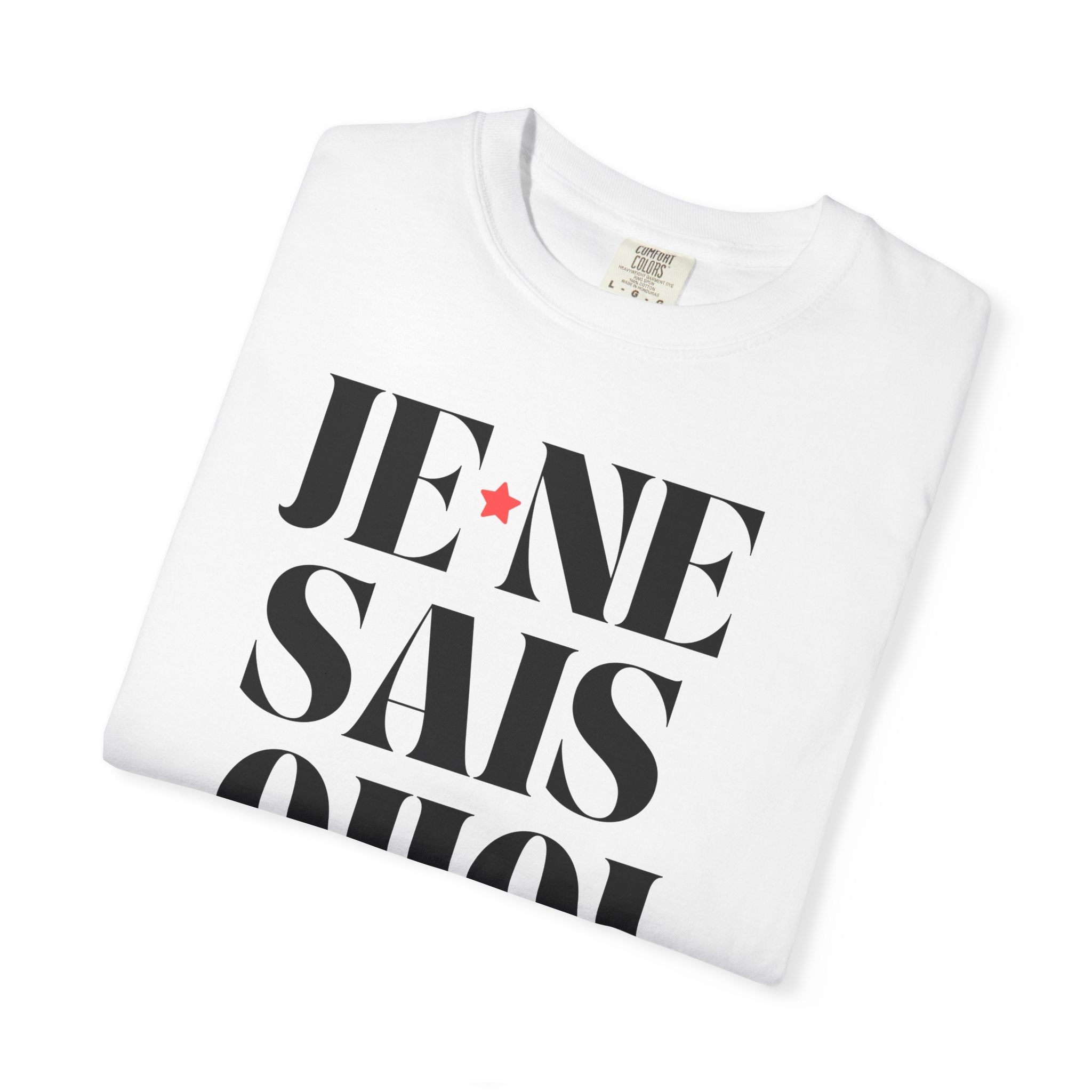 Je Ne Sais Quoi tee