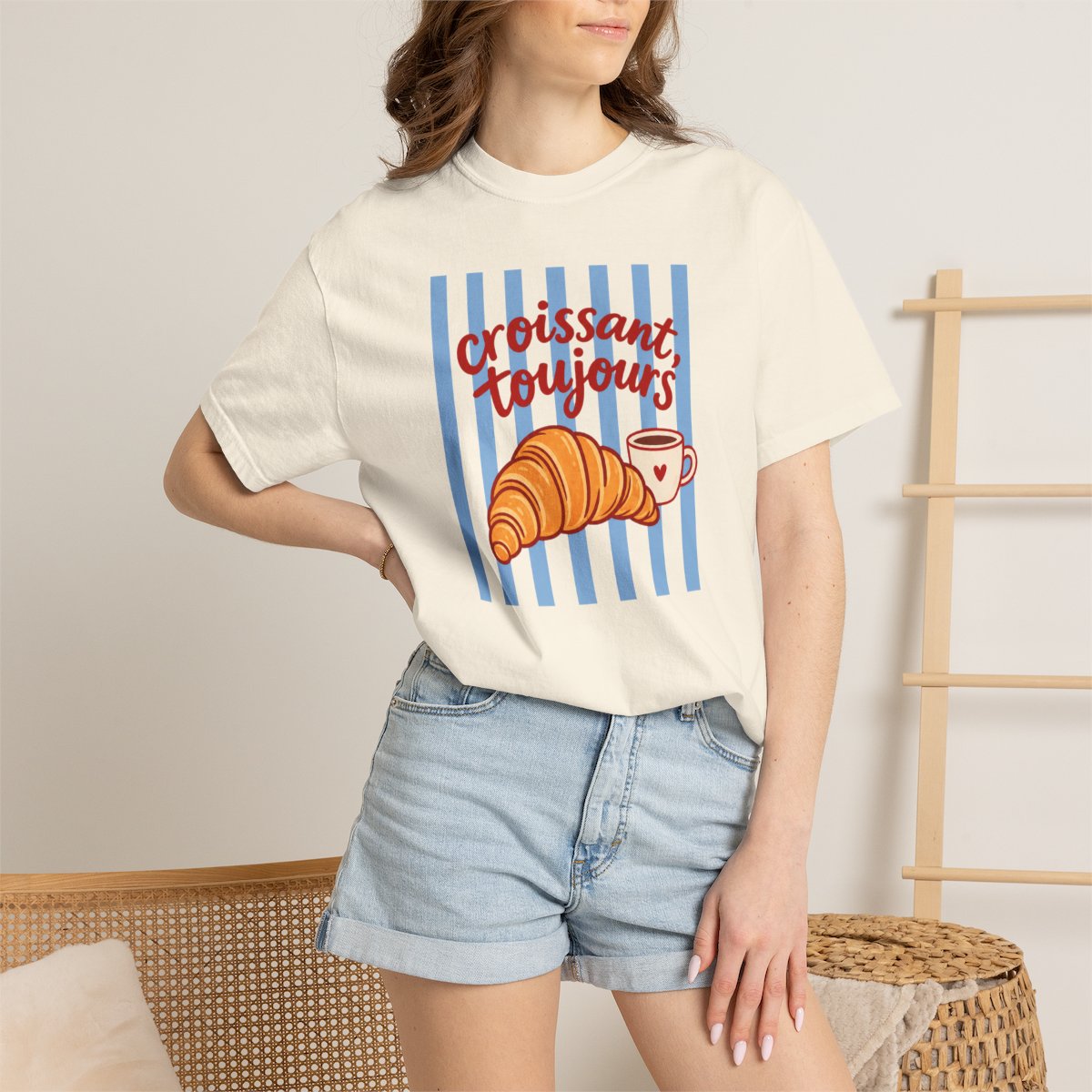 Croissant Toujours Tee